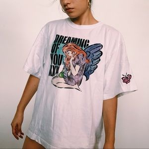 Graphic-Tee